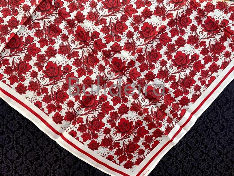 Pano de seda 90x90 branco con flores vermellas - Imaxe 1