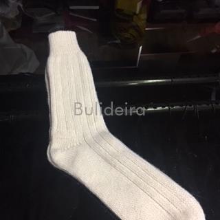 Calcetín de lá feita a maquina - Imaxe 1