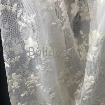 Cofia de tul bordado con encaje de camariñas - Imaxe 2