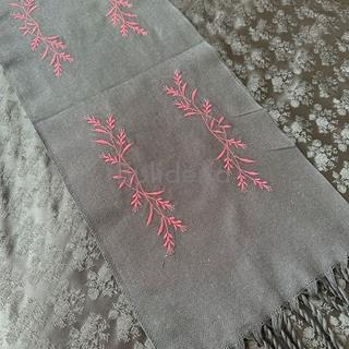 Faixa negra bordada en granate - Imaxe 1