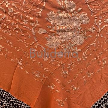 Mantón de manila en laranxa bordado en beige e con fleco beige - Imaxe 1