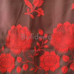 Pano de raión de 140x140 con debuxo en flor en vermello - Imaxe 2