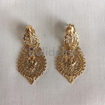 Pendentes de bisutería modelo reloxo pequenos en dourado - Imaxe 1