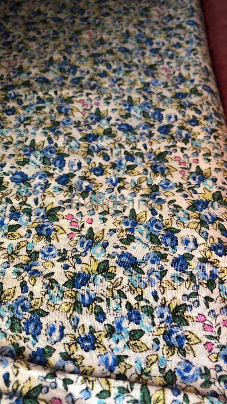 Tela algodon en fondo blanco e con flores en azul - Imaxe 1